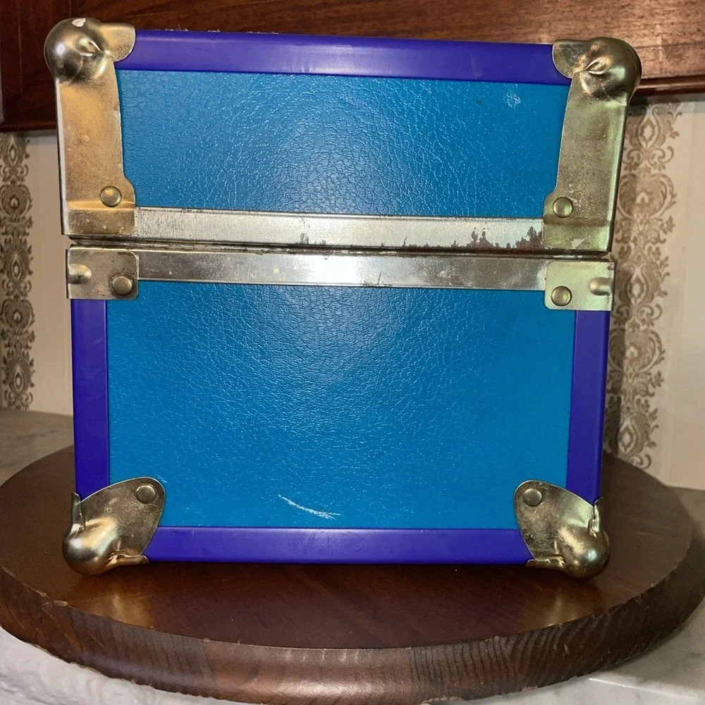 Vintage Medium Size Hard Side Trunk | Metal Latch & Corners | 12x 8.5 x 9in